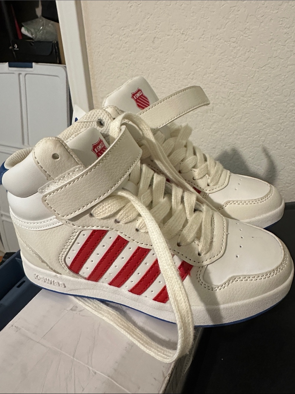 K Swiss Kids High-Top Sneakers in White with Red Stripes